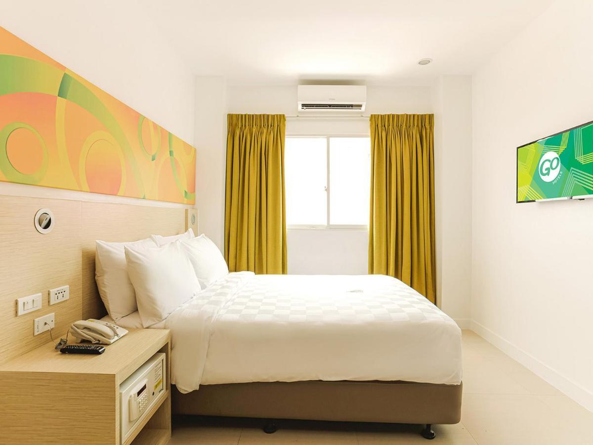 Go Hotels Manila Airport Road Paranaque City Exterior photo