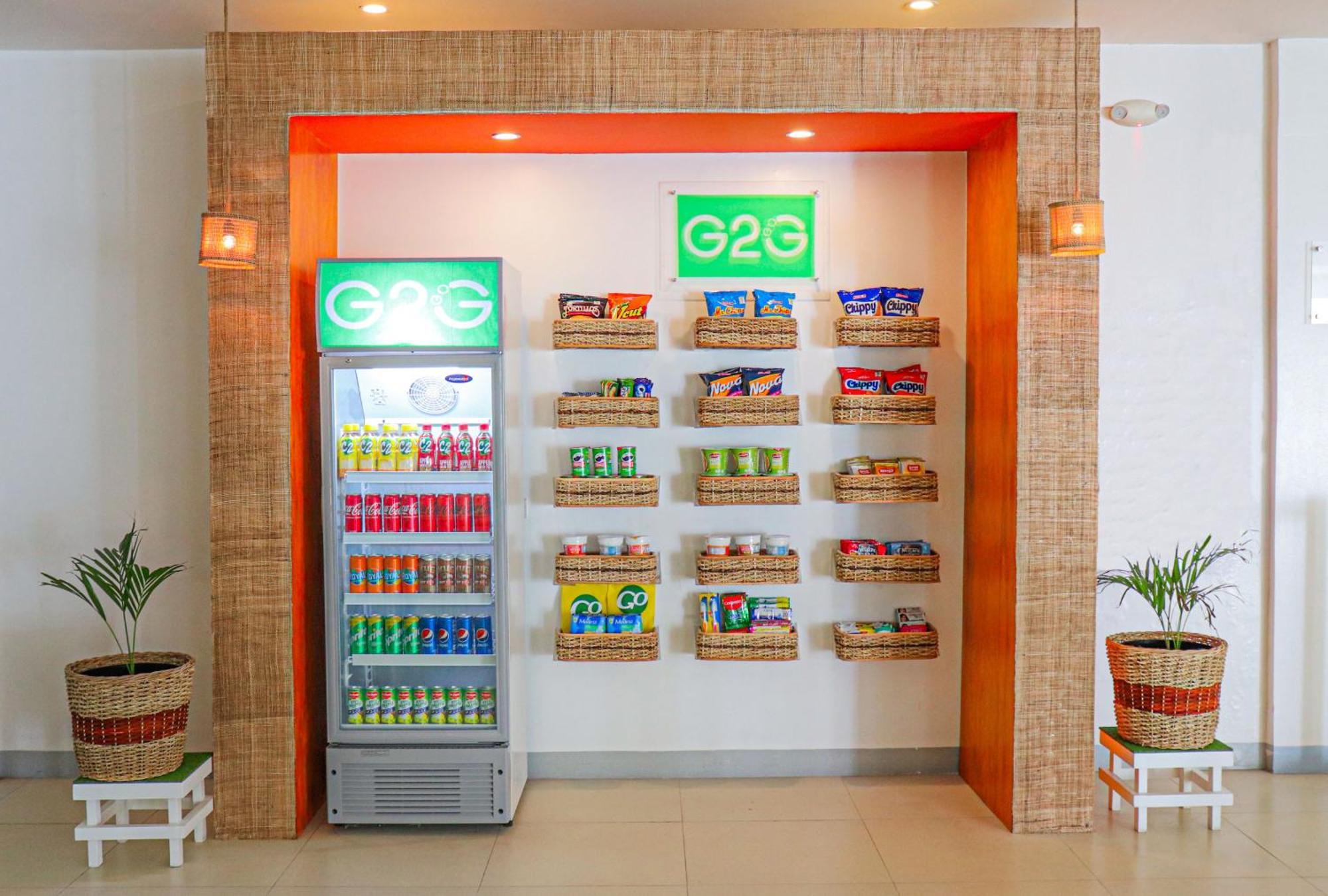 Go Hotels Manila Airport Road Paranaque City Exterior photo