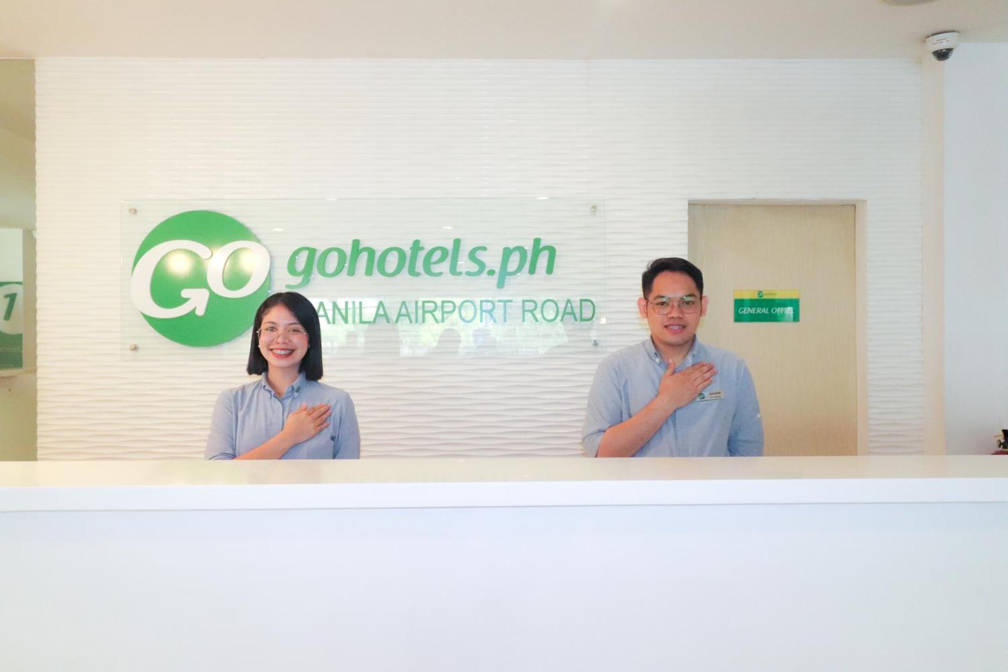 Go Hotels Manila Airport Road Paranaque City Exterior photo
