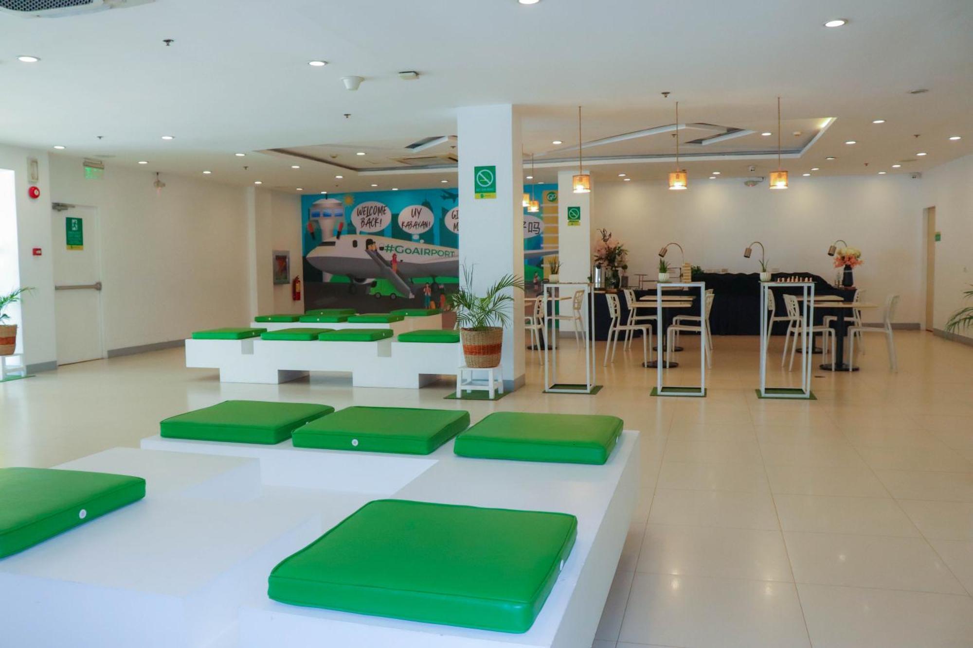 Go Hotels Manila Airport Road Paranaque City Exterior photo